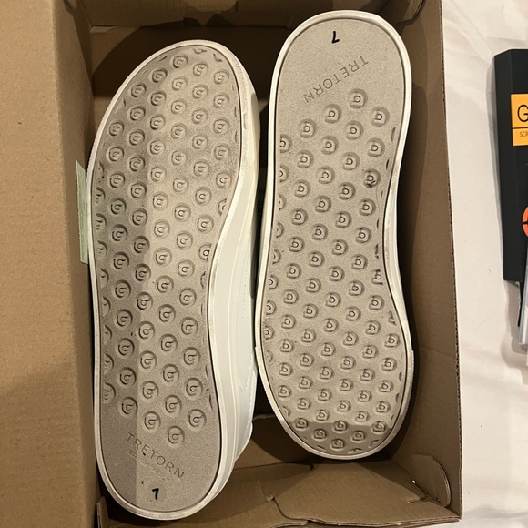 Tretorn White and Gray Sneakers - Picture 3 of 7